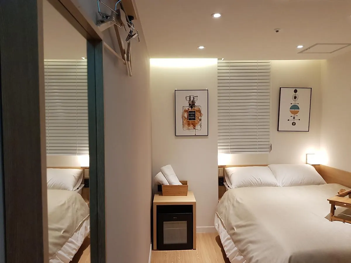 Artravel Myeongdong Hostel Seoul