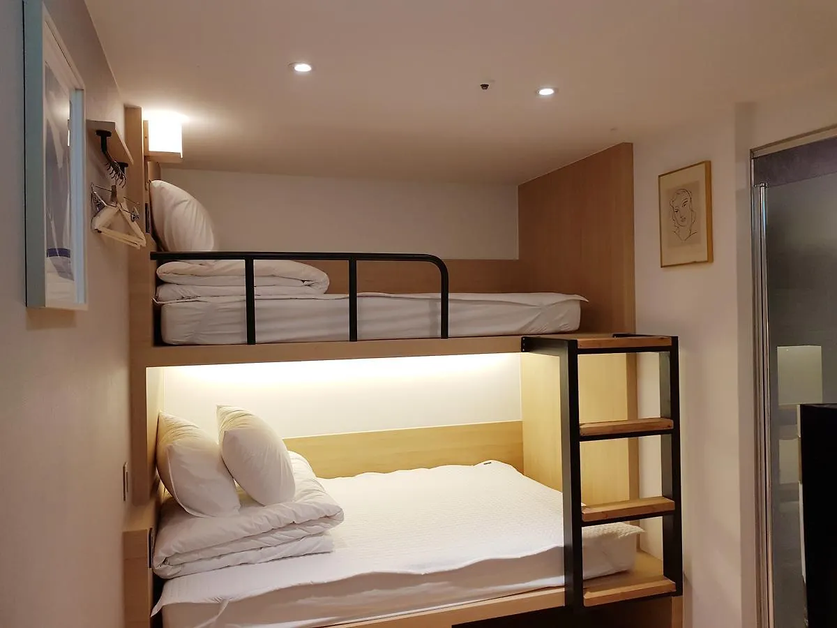 Artravel Myeongdong Hostel Seoul 0*,  South Korea