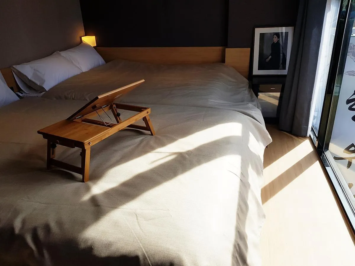 Artravel Myeongdong Hostel Seoul South Korea
