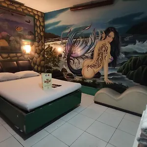  Hotel Halina Hotel- Avenida Philippines