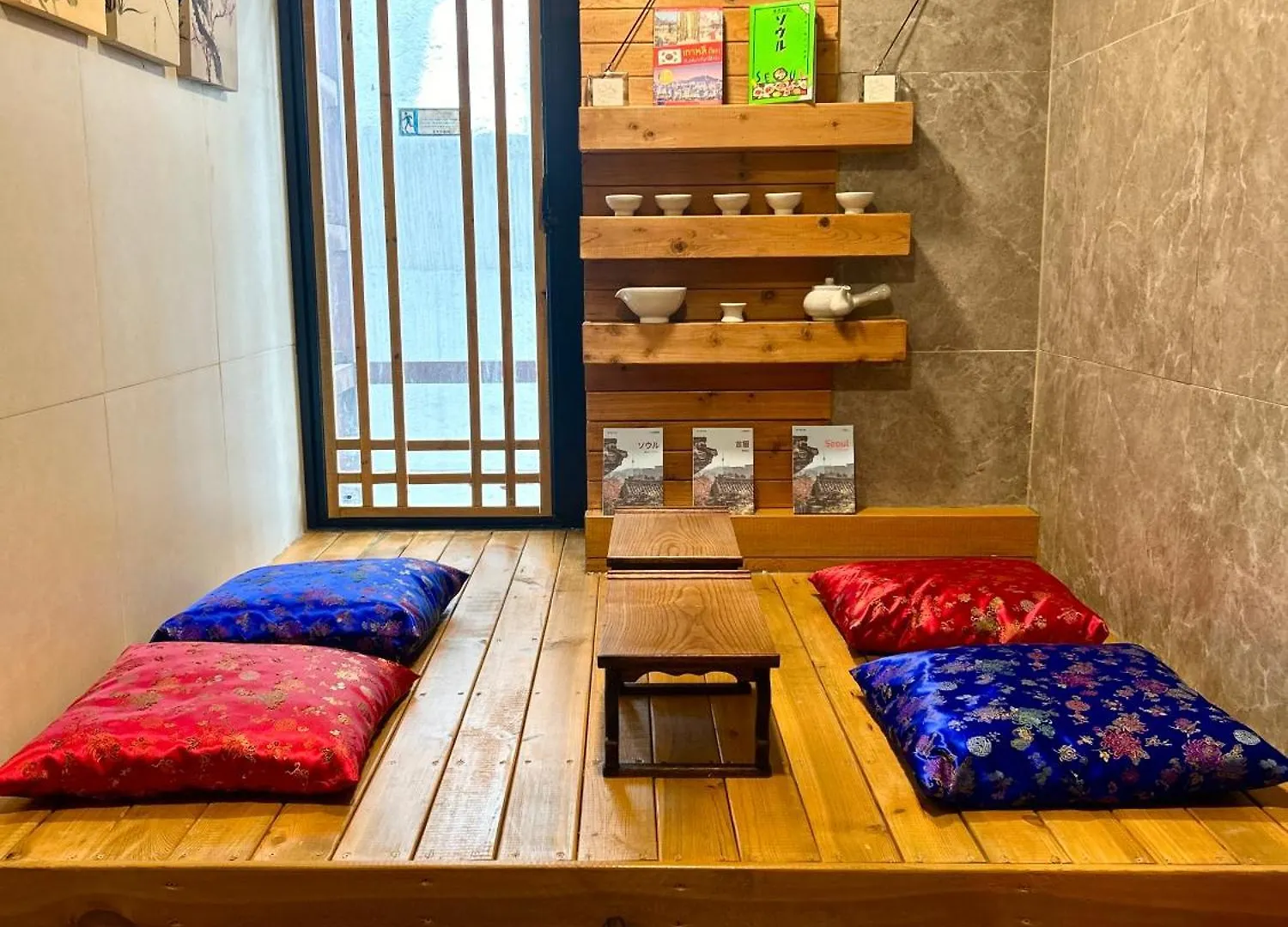 Artravel Myeongdong Hostel Seoul