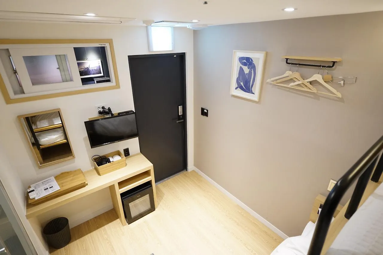 Artravel Myeongdong Hostel Seoul South Korea