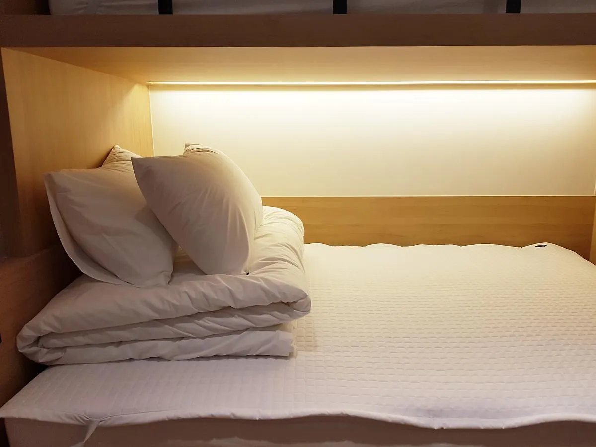 Artravel Myeongdong Hostel Seoul