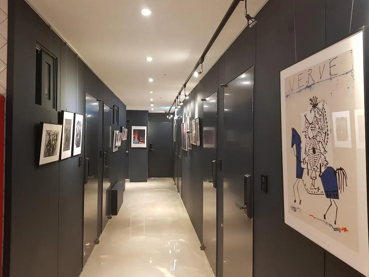 Artravel Myeongdong Hostel Seoul